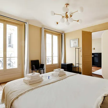 Apartment Modern Elegance With 2 Lounges - Arc De Triomphe Paris