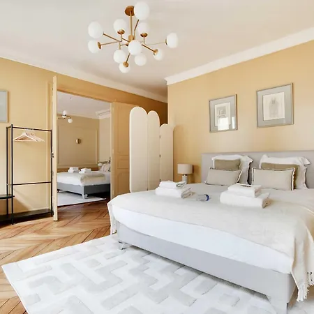 Apartment Modern Elegance With 2 Lounges - Arc De Triomphe